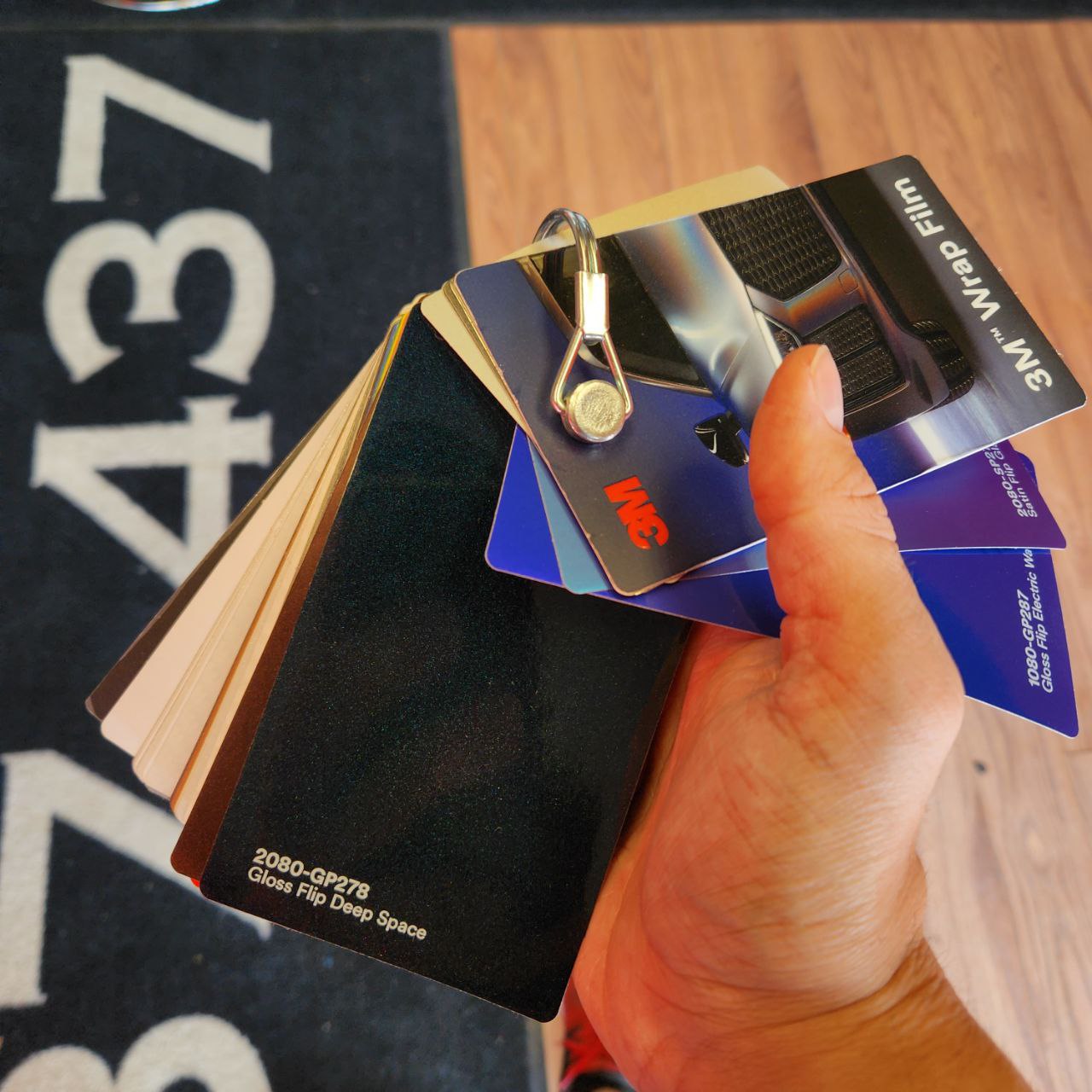 3M 2080 Wrap Film Series - Gloss Flip Deep Space